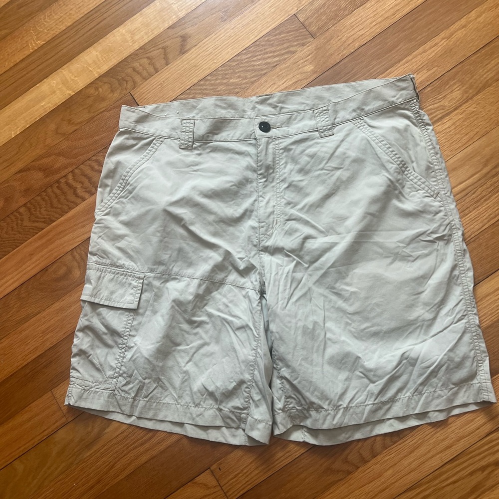 Columbia shorts